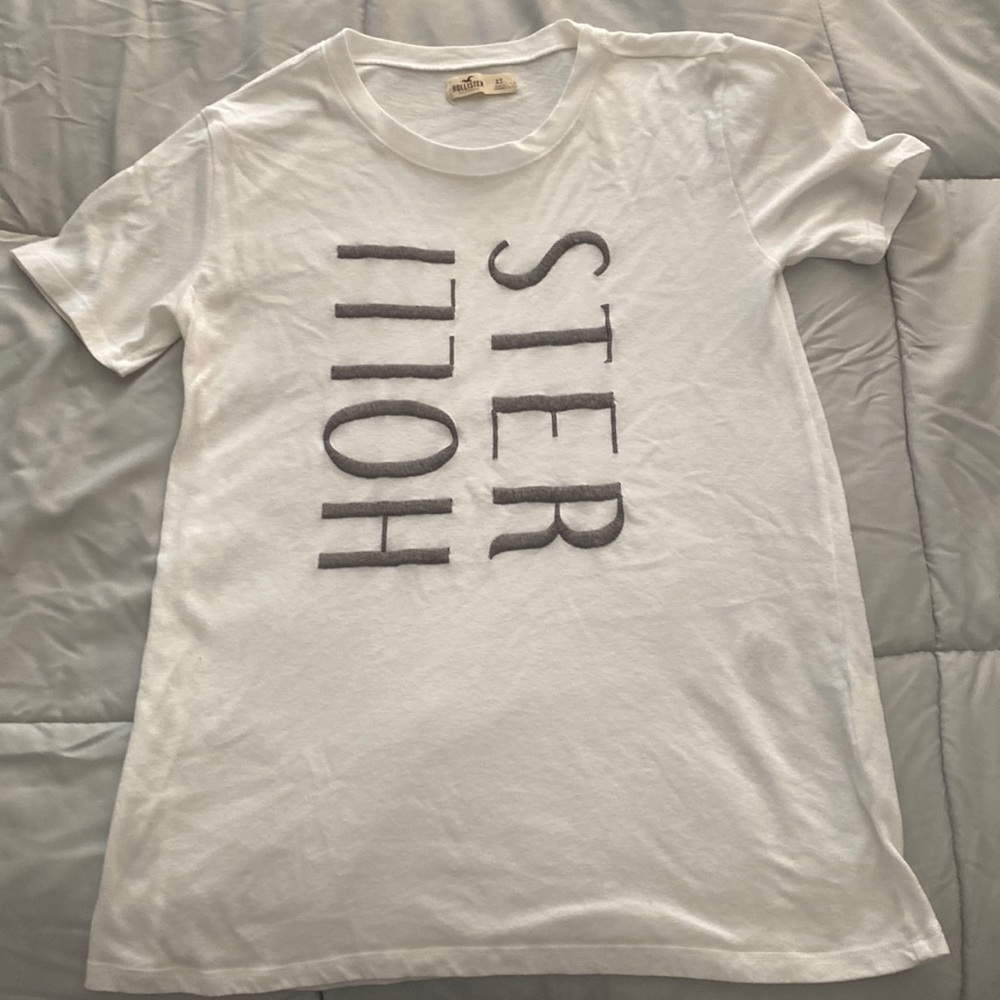 Hollister white t-shirt